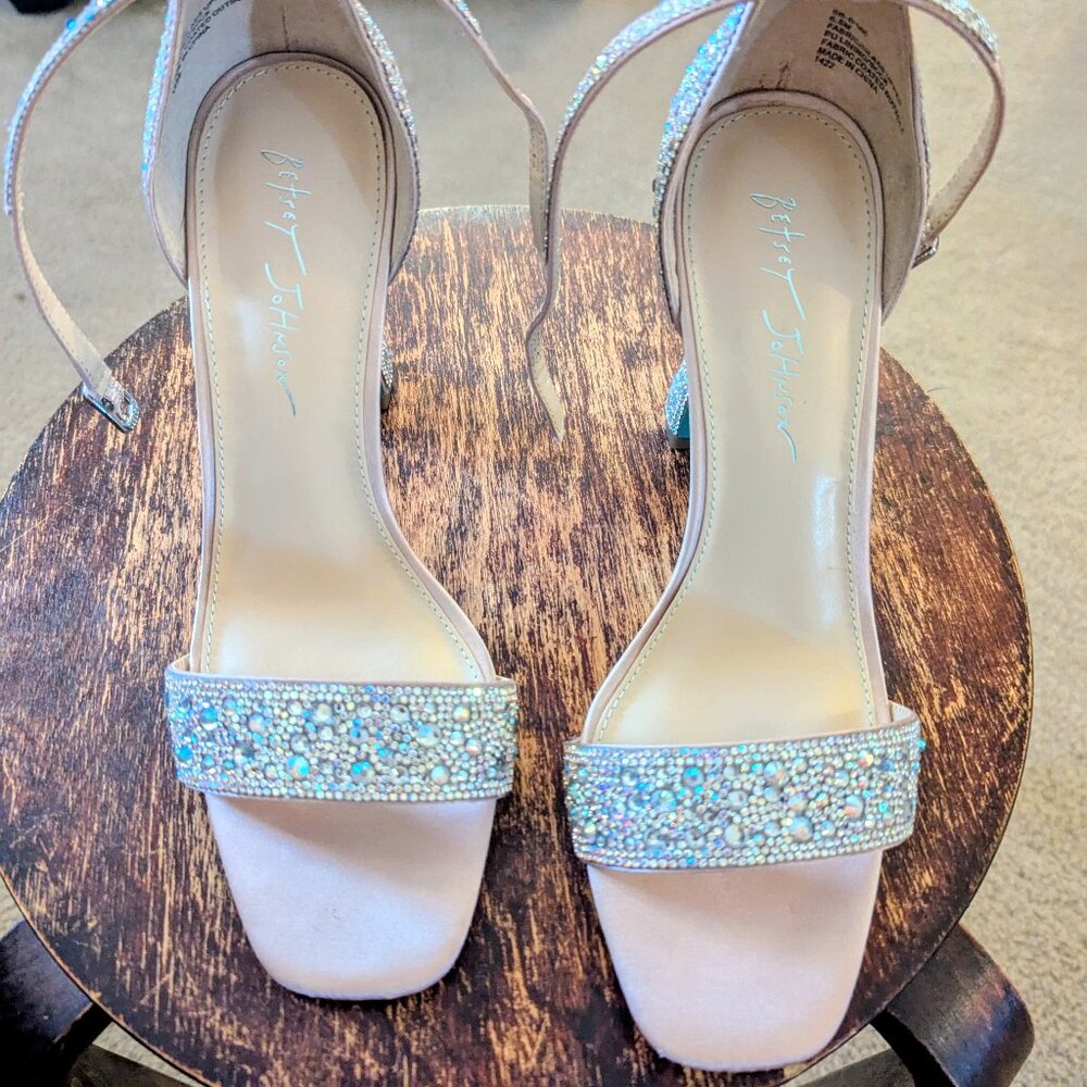 NEW!! Never worn! Betsey Johnson Women's Dani Heeled Sandal - Picture 9 of 9